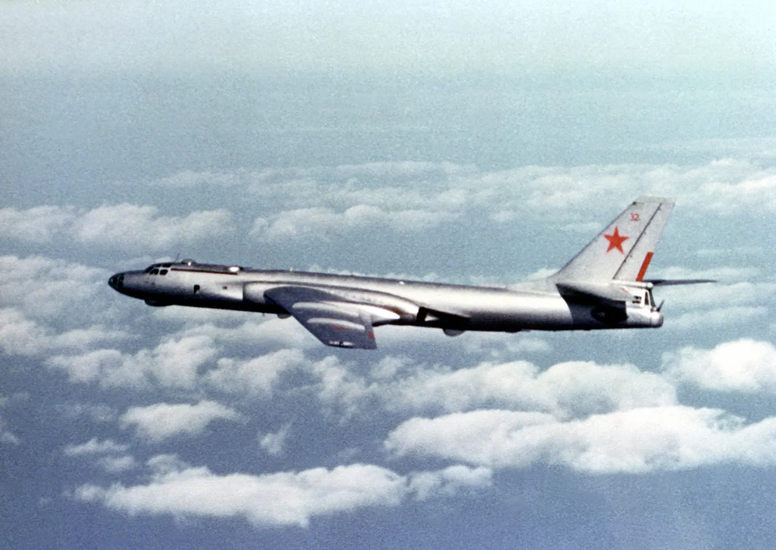 Tupolev Tu-16
